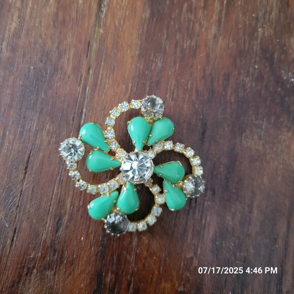 Vintage gold tone clear rhinestone aqua green flower brooch pin - Picture 2 of 5